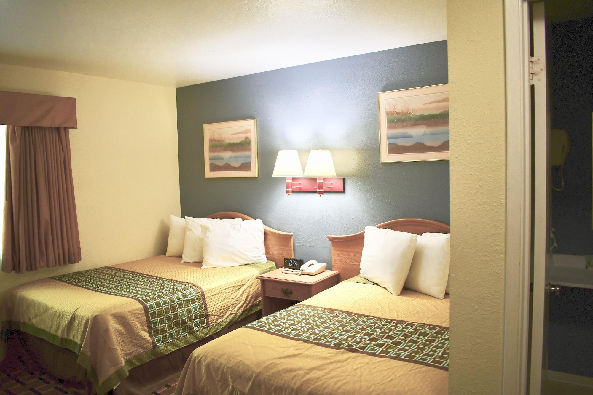 Travelers Inn Медфорд Екстериор снимка