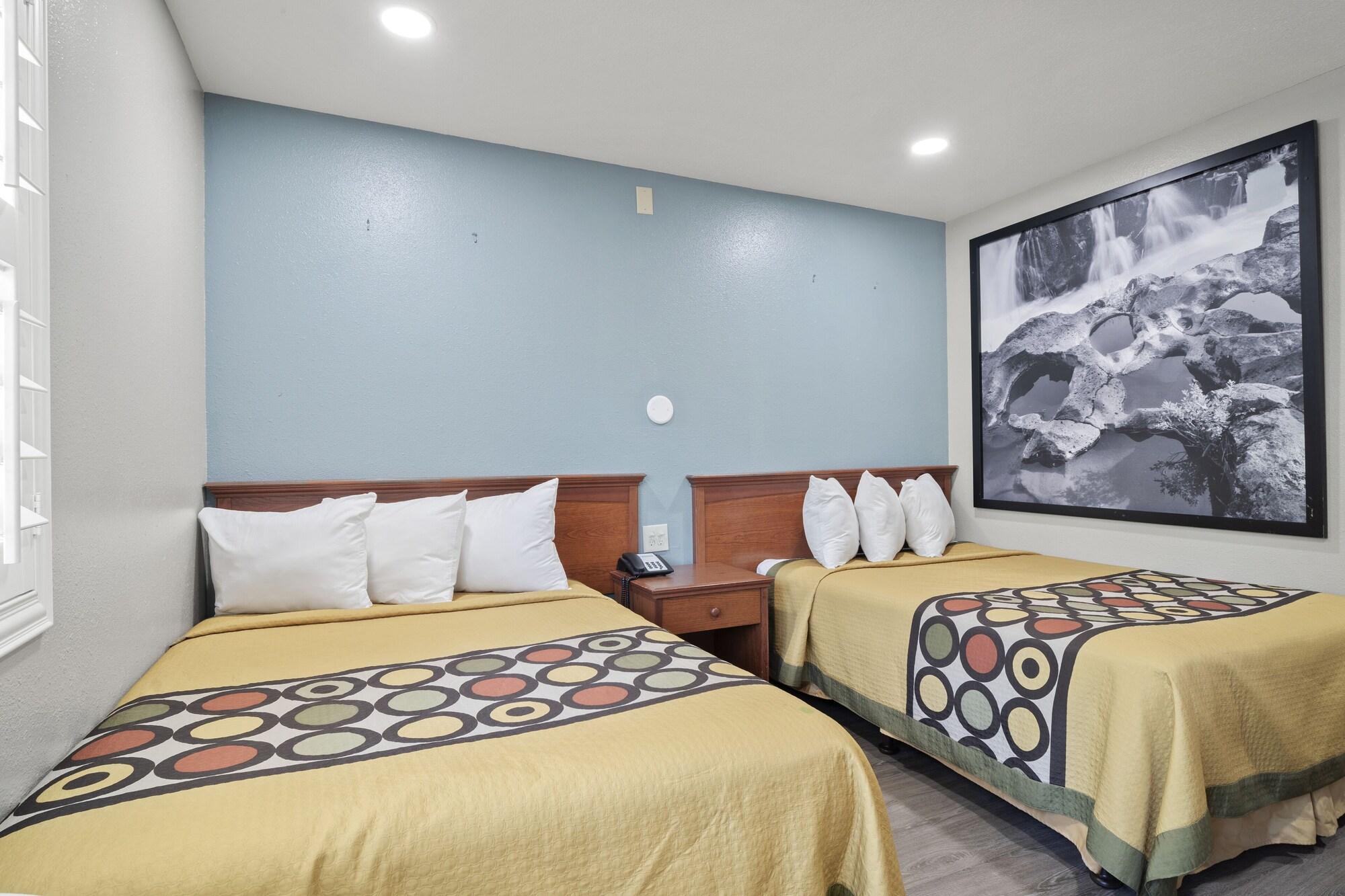 Travelers Inn Медфорд Екстериор снимка